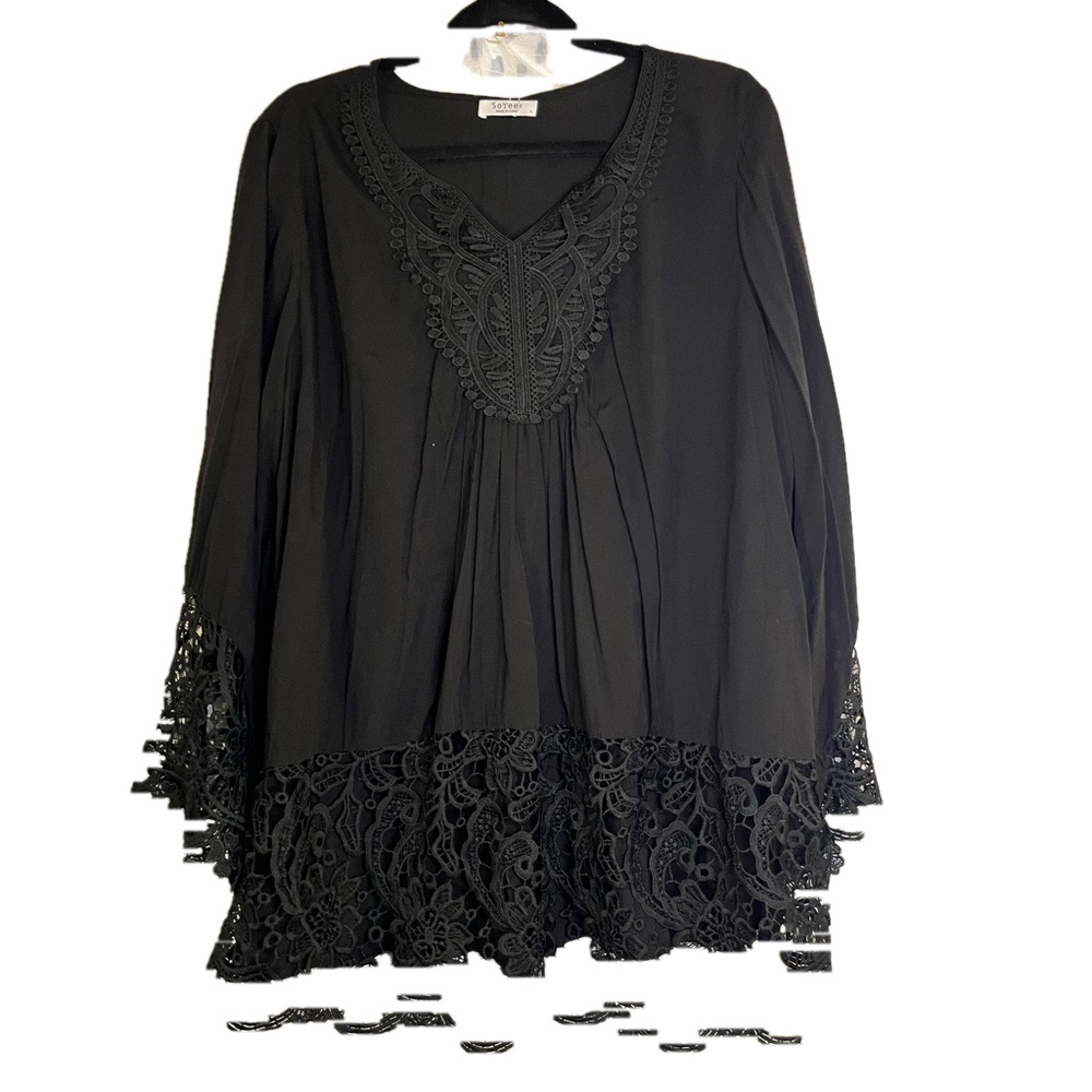 🆕. Soteer New Beautiful Black womens top  M.     W5